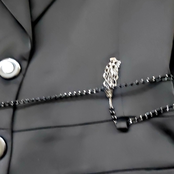 Women Suit - Picture 6 of 14